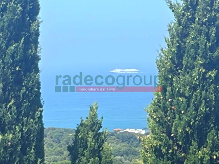 Casa quadrilocale in vendita in Via della Malva, Livorno