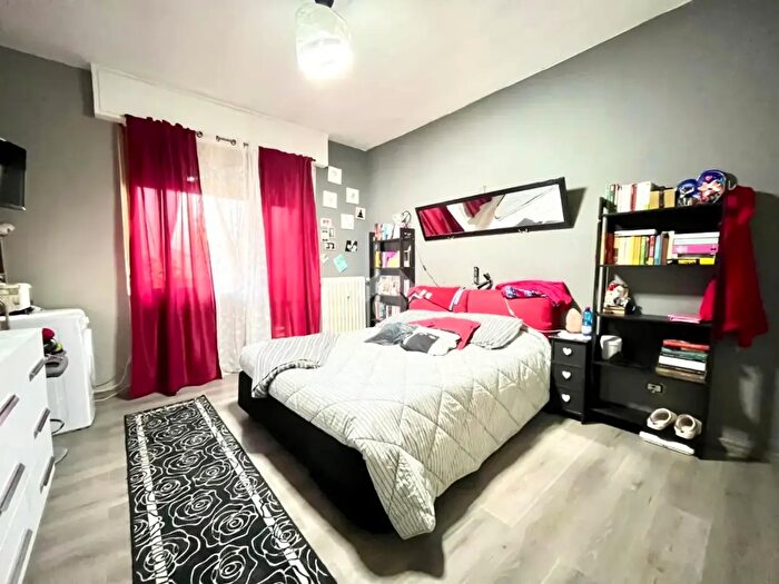 Appartamento trilocale in vendita in Via Parenzo, Torino