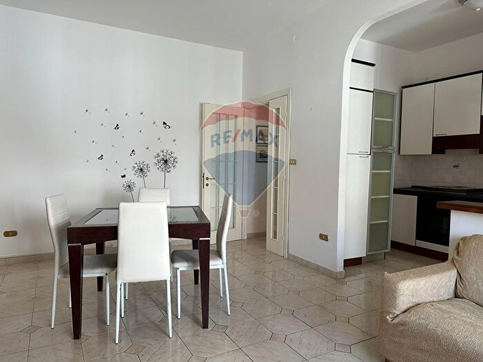 Appartamento quadrilocale in vendita in Via Giuseppe Mazzini, Rocchetta A Volturno