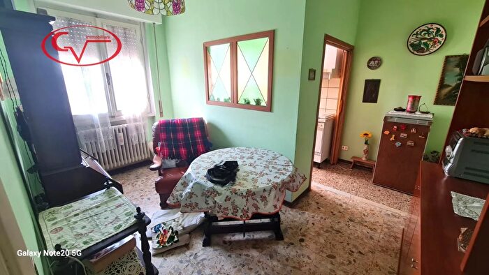 Appartamento trilocale in vendita in Via Montegrappa, Montevarchi