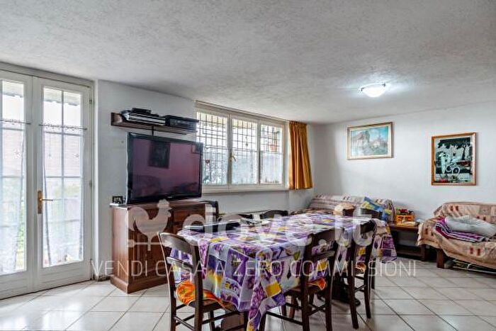 Appartamento quadrilocale in vendita in Via Amora Bassa, Aviatico