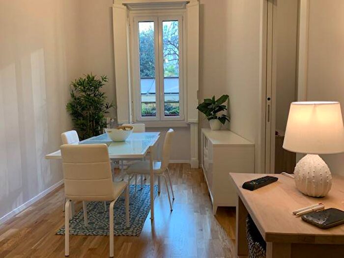 Appartamento bilocale in affitto in Via Mauro Macchi, Centrale, Milano