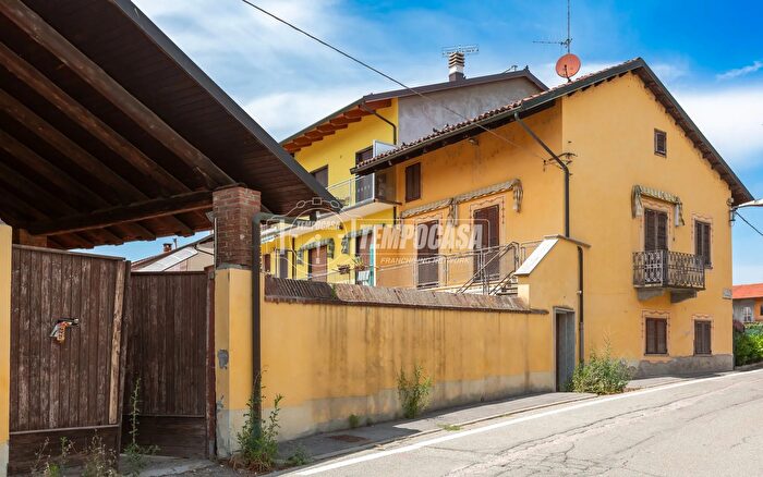 Casa quadrilocale in vendita in Strada per Torrazza, Verolengo