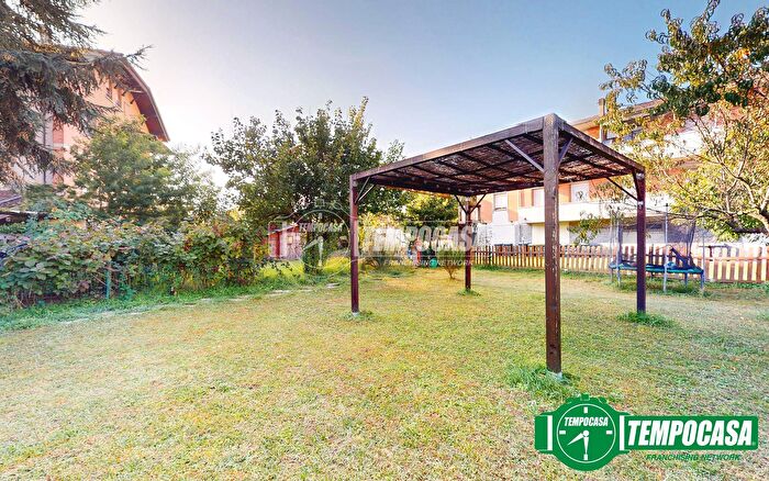 Appartamento trilocale in vendita in Strada Novi, Pozzolo Formigaro