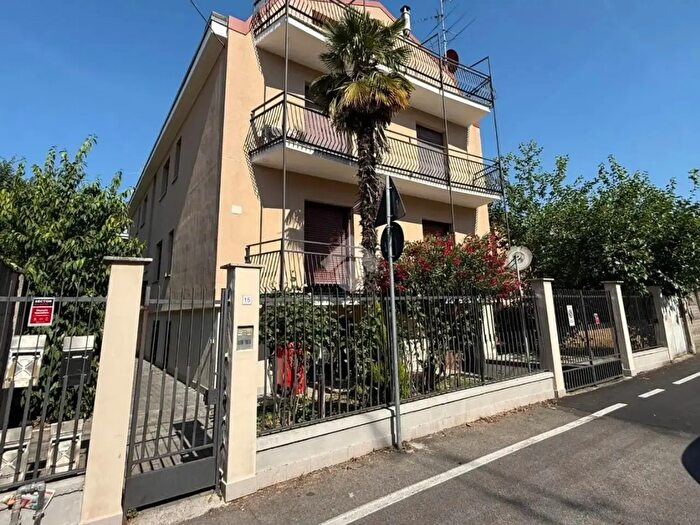 Appartamento trilocale in vendita in Via Cesare da Sesto, Cinisello Balsamo