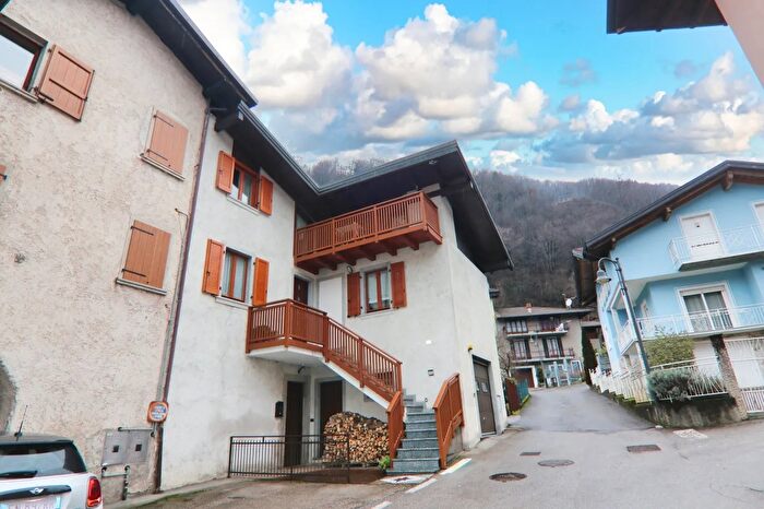 Appartamento quadrilocale in vendita in Via Alessandro Manzoni, Storo