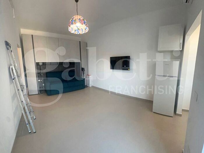 Appartamento monolocale in affitto in Via Dei Tulipani, Giambellino, Milano