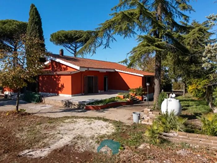 Casa con 6 locali in vendita in Via Marmorelle, Colonna