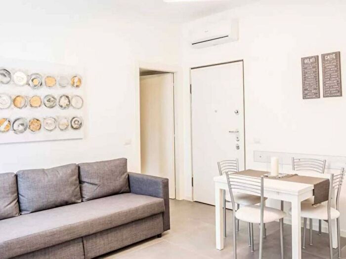 Appartamento bilocale in affitto in Via San Gerolamo Emiliani, Porta Romana Medaglie d'Oro, Milano