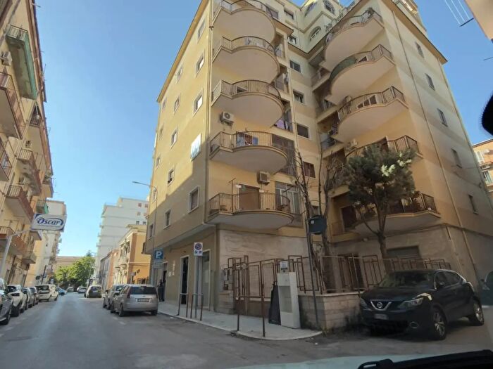 Appartamento quadrilocale in vendita in Via Cesare Carelli, Foggia