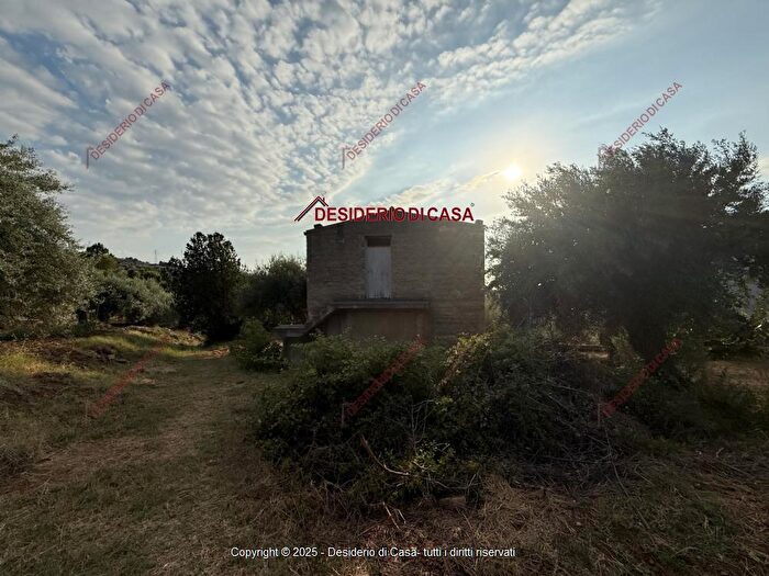 Casa trilocale in vendita in Gratteri