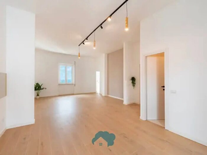 Appartamento trilocale in vendita in Via Pierantonio Petrini, Palestrina