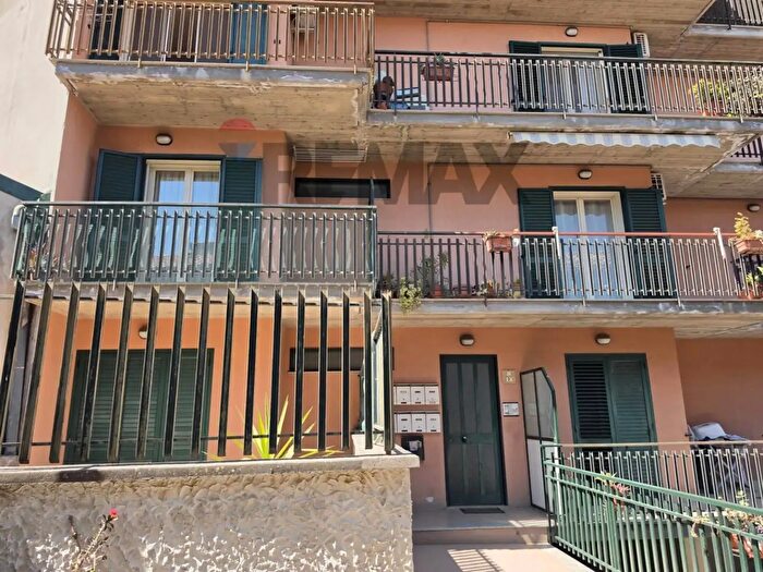 Appartamento trilocale in vendita in Vico Castro, Santa Maria Di Licodia