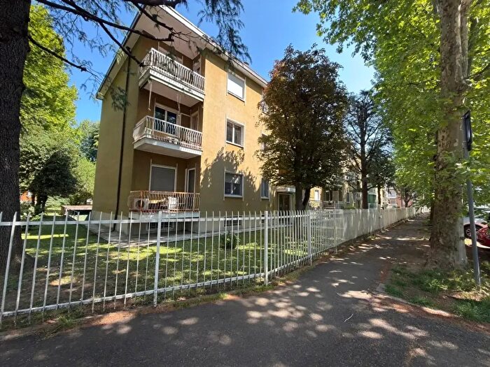 Appartamento trilocale in vendita in Via Gramsci, Vittuone