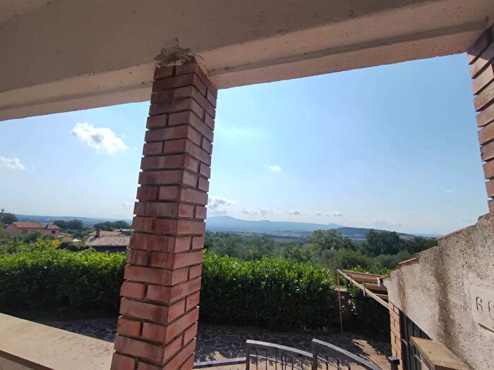 Casa trilocale in vendita in Montefiascone