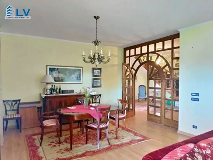 Casa con 6 locali in vendita in Via Colle Iannini, Frosinone