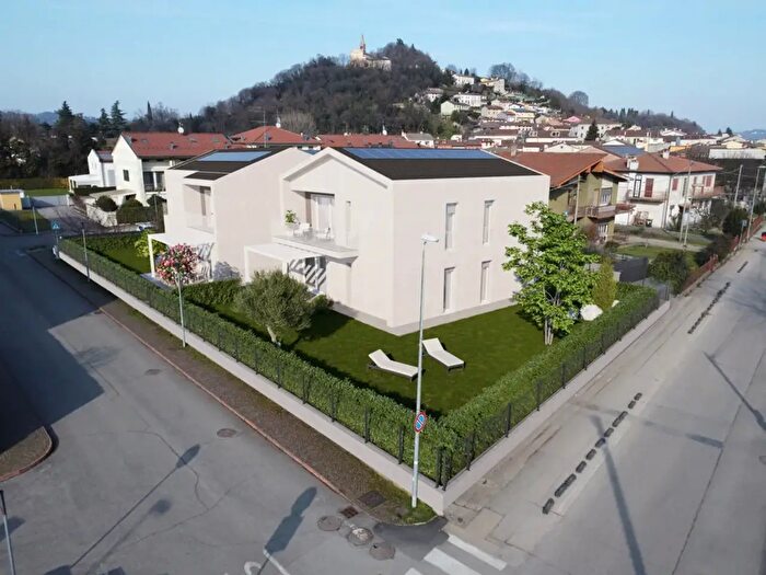Appartamento quadrilocale in vendita in Via Giuseppe Mazzini, Altavilla Vicentina