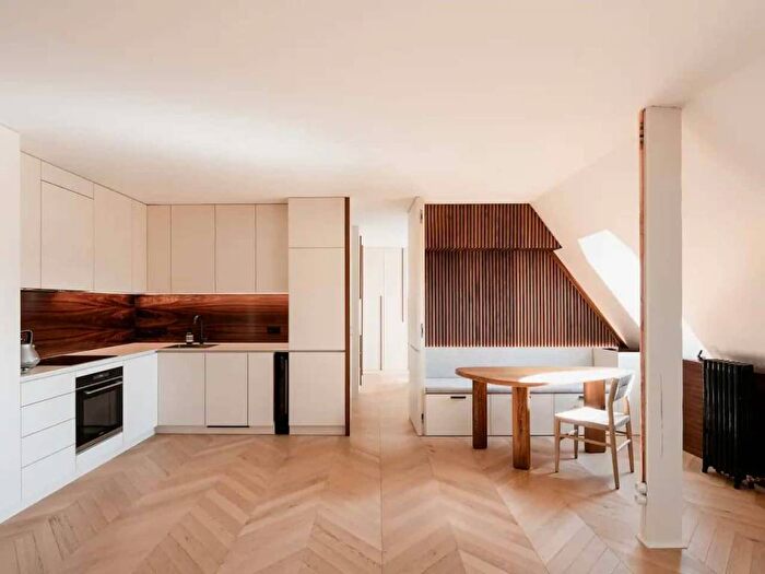 Appartamento con 5 locali in affitto in Via Palermo, Lanza, Milano