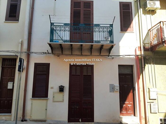 Appartamento bilocale in affitto in Via Roma, Villabate
