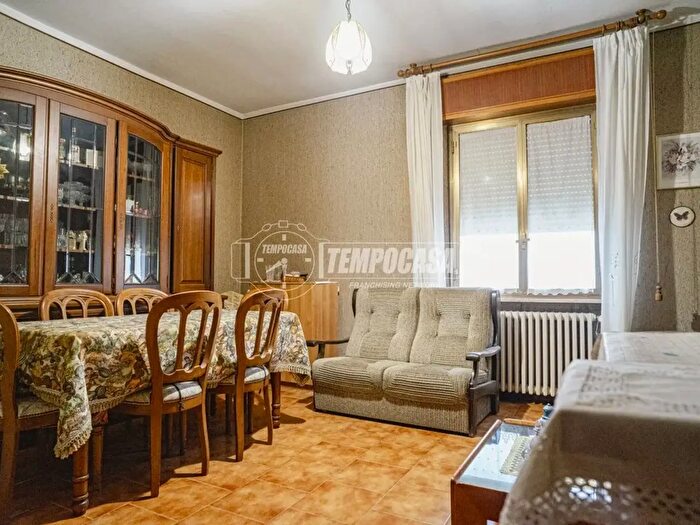 Appartamento quadrilocale in vendita in Via Cividale, Fano