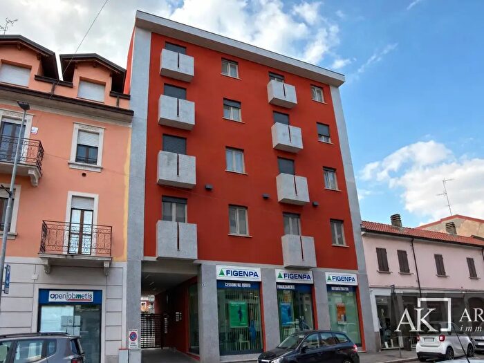 Appartamento trilocale in vendita in Corso Torino, Novara