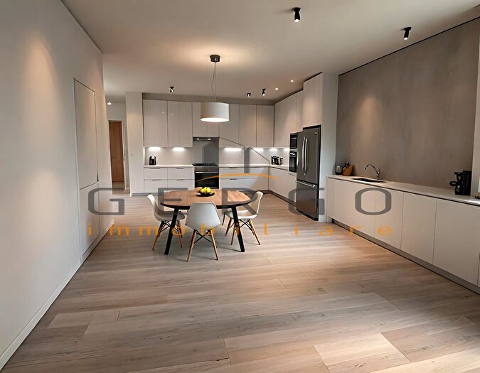 Appartamento trilocale in vendita in Via Flavio Busonera, Abano Terme