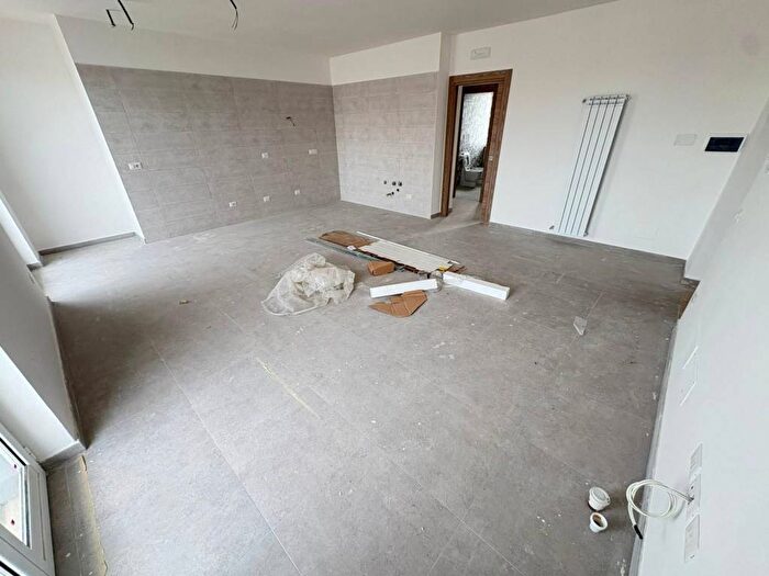 Appartamento trilocale in affitto in Corso Italia, Villaricca