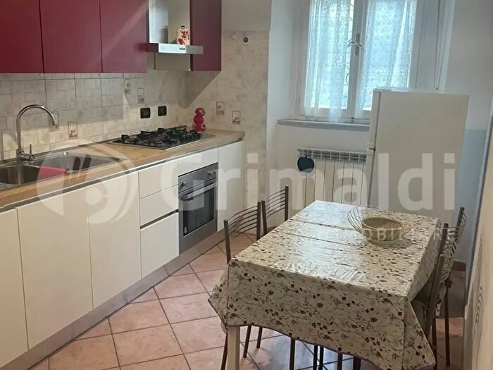 Appartamento con 5 locali in vendita in Via Fagiuoli, Livorno