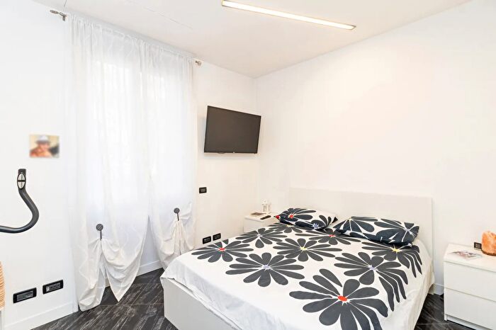 Appartamento trilocale in vendita in Via Gaetano Strambio, Milano