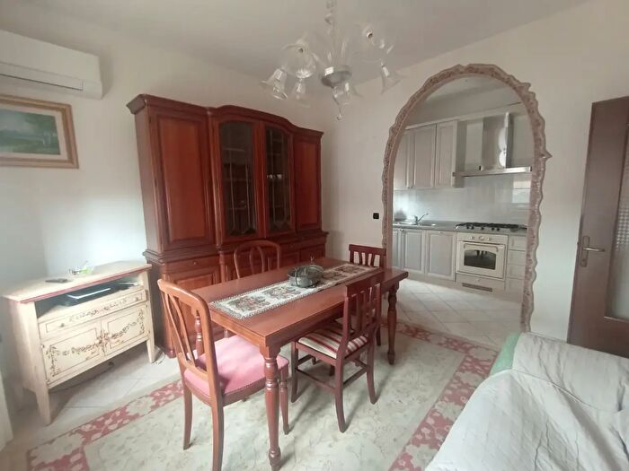 Appartamento con 5 locali in vendita in Cavarzere Via Regina Margherita, Cavarzere