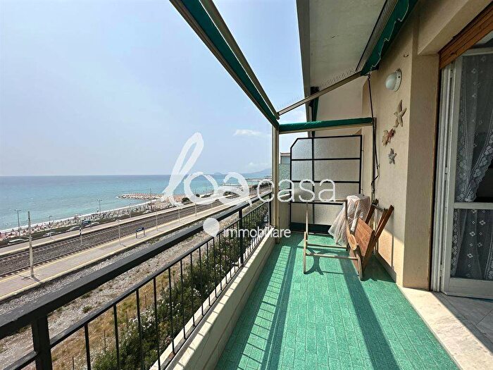 Casa bilocale in affitto in Via delle Olivette, Centro, Loano