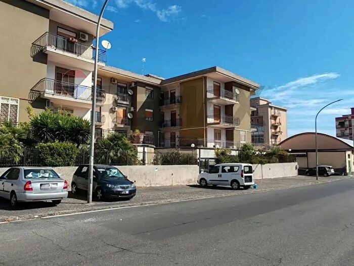 Appartamento trilocale in affitto in Catania