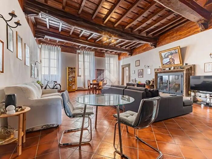 Appartamento con 7 locali in vendita in Via Cassia, Vetralla