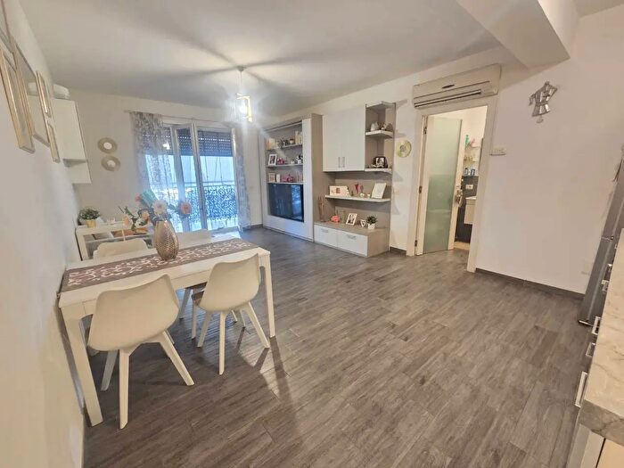 Appartamento monolocale in vendita in Via degli Alberini, Roma