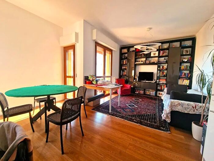 Appartamento quadrilocale in vendita in Via Carlo Dalmazio Minoretti, Genova