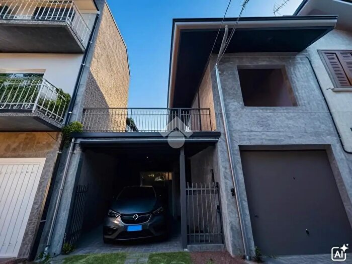 Casa trilocale in vendita in Corso Europa, Arcene