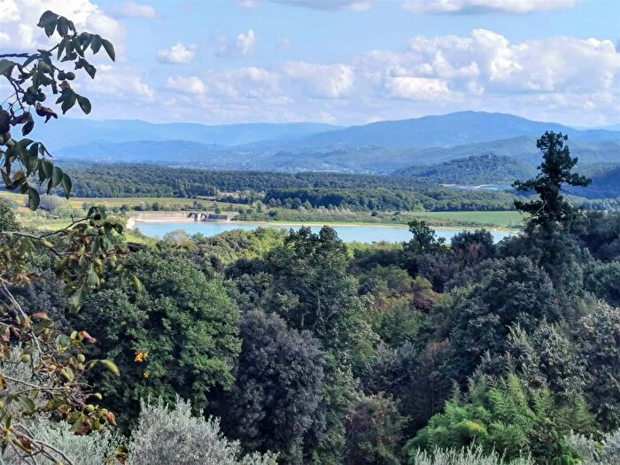 Casa quadrilocale in vendita in Barberino Di Mugello
