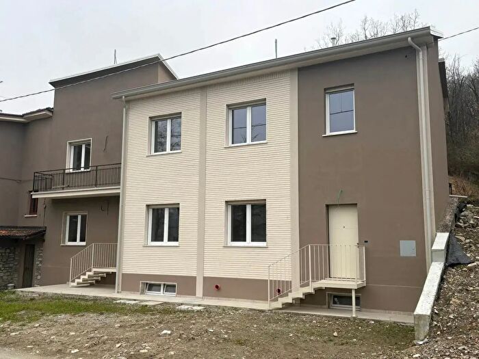 Casa trilocale in vendita in Travo