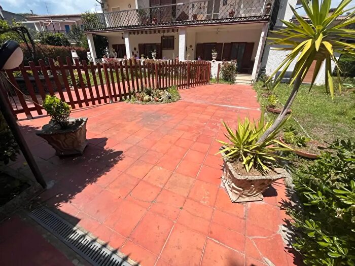 Appartamento con 10 locali in vendita in delle Province, Montepaone