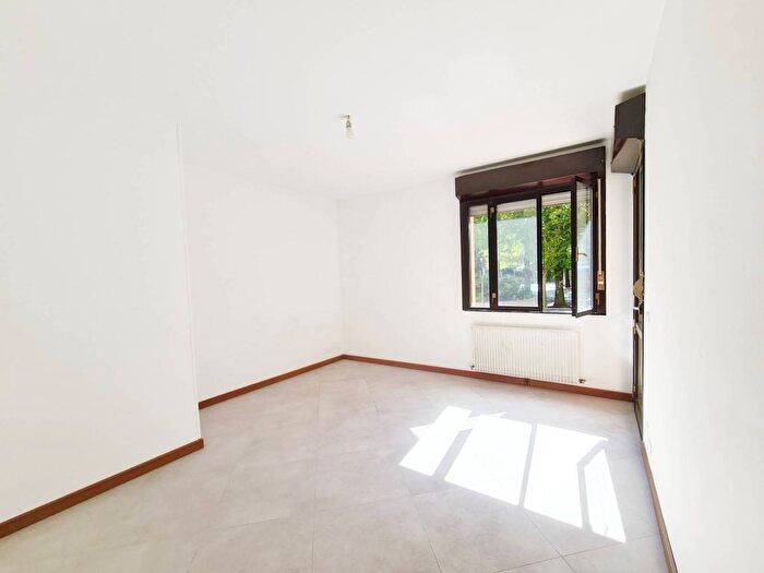 Appartamento con 5 locali in affitto in Via Francesco Dormisch, Palamostre, Udine