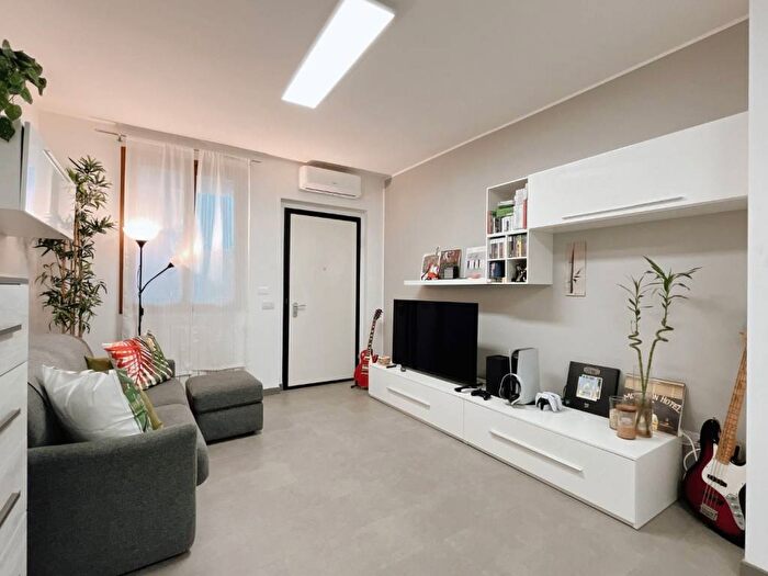 Appartamento monolocale in affitto in Via Giuseppe Albini, Centro, Tradate