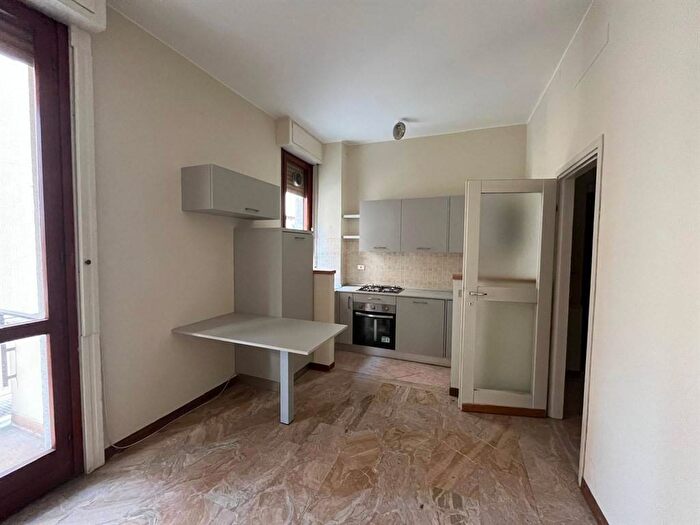 Appartamento bilocale in affitto in Via Monferrato, Washington, Milano