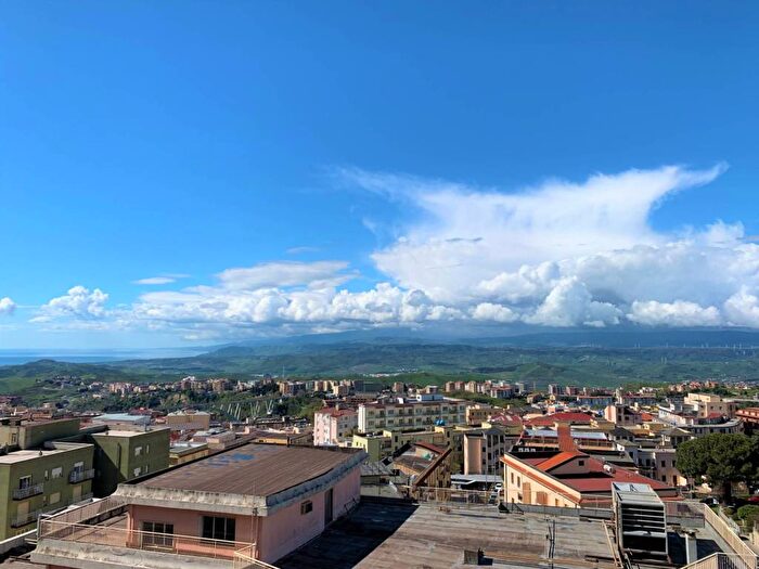 Appartamento quadrilocale in affitto in viale Pio X, Stadio Pontepiccolo, Catanzaro