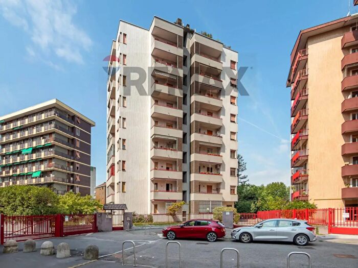 Appartamento trilocale in vendita in Sesto San Giovanni