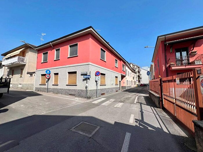 Appartamento bilocale in affitto in Via C Cantù, Centro, Lainate