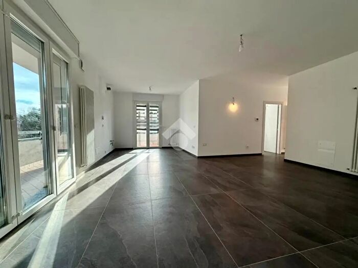 Appartamento quadrilocale in vendita in Via Vecchia Emilia, Rimini