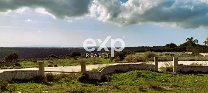 Casa con 7 locali in vendita in Modica