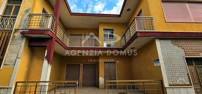 Casa con 8 locali in vendita in Via Principe di Napoli, Racale