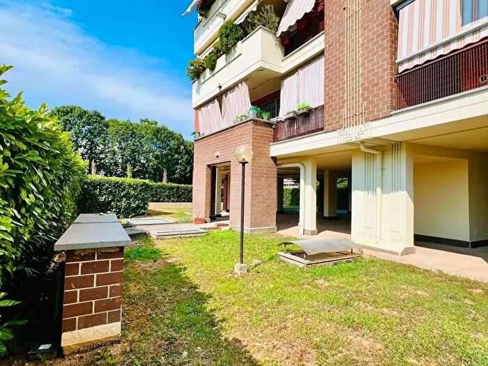 Appartamento trilocale in vendita in Bollate
