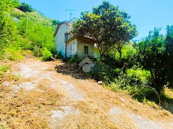 Casa con 5 locali in vendita in Via Sottopromintesta, Paola